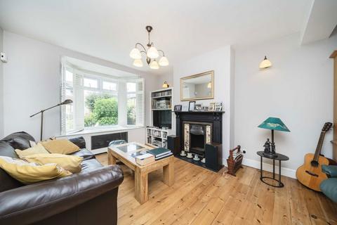 undefined, Clifden Road, Brentford TW8