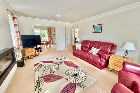 1 Bentinck Lane, Sigglesthorne, Hull, HU11 5QR