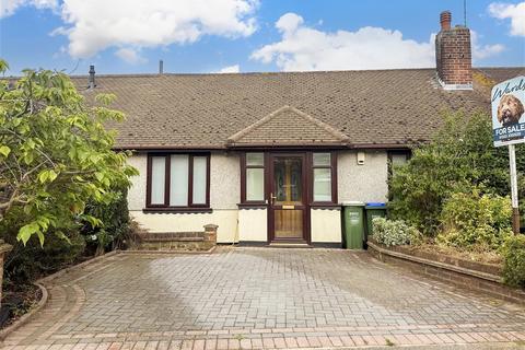 2 bedroom bungalow for sale, Cheviot Close, Bexleyheath, Kent