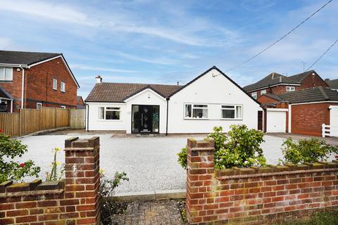 4 bedroom detached bungalow for sale, Burbages Lane, Coventry, CV6