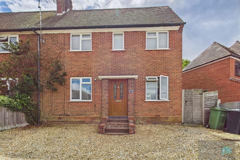 14 Ashfield Crescent, Wollescote, Stourbridge, DY9 9AZ