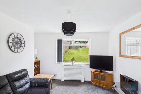 14 Ashfield Crescent, Wollescote, Stourbridge, DY9 9AZ
