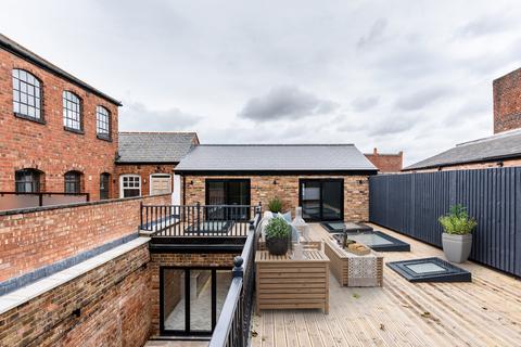 undefined, Key Hill Drive, Birmingham, B18