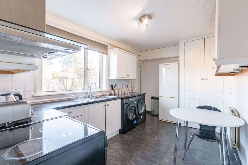 Apartment in Edinburgh - View 3