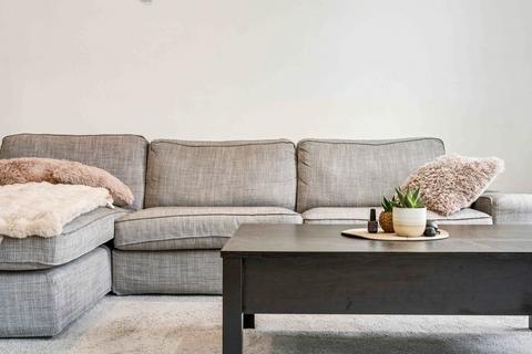 1 bedroom flat for sale, Finborough Road, London, SW10