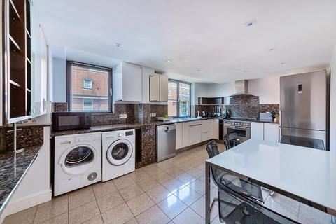 3 bedroom flat to rent, Petyward, Chelsea