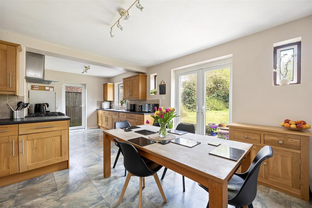 Cissbury Drive, 8-025.jpg