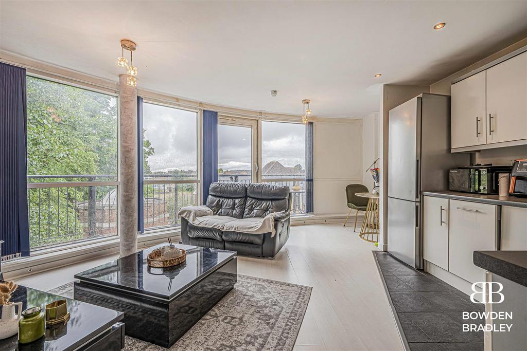 Living Room/Kitchen