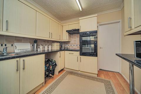 1 Ashdown Drive, Melksham, SN12 7HP