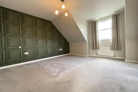 9 Constantine Crescent, Scarborough, YO12 4LQ