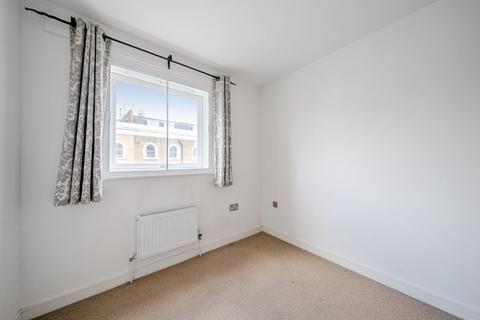 2 bedroom flat for sale, Clephane Road, London, N1