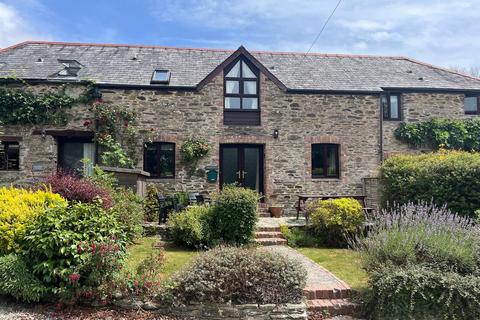 Lawhyre, Polvillion Road, Fowey