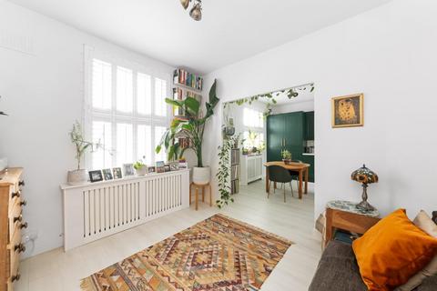 1 bedroom apartment for sale, Peckham Road, Camberwell, London, SE5