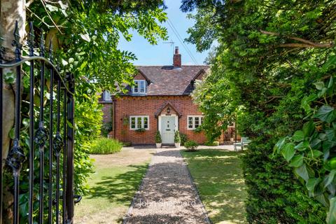 4 bedroom detached house for sale, Spring Lane, Hockley Heath, Solihull, B94