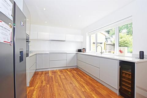 3 bedroom semi-detached house for sale, Drewery Drive, Gillingham