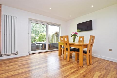 3 bedroom semi-detached house for sale, Drewery Drive, Gillingham