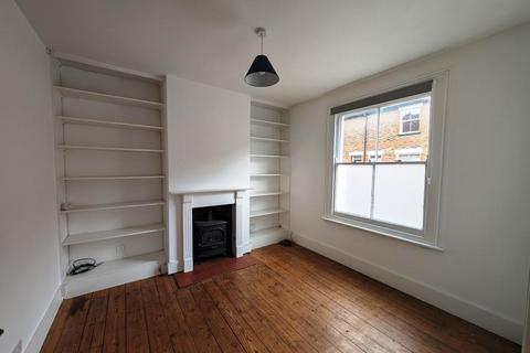 22 Mount Street, Dorking, RH4 3HX