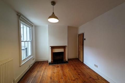 22 Mount Street, Dorking, RH4 3HX