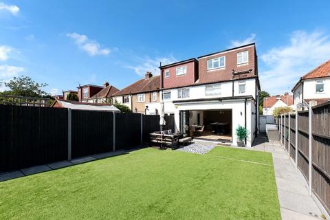 50 Hartfield Road, Chessington, KT9 2PW