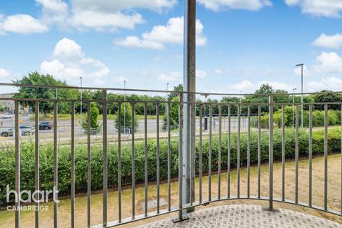 2 bedroom flat for sale, Buttercup Road, Cambridge