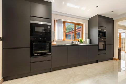 5 bedroom detached house for sale, Elidyr Park, Haverfordwest SA62