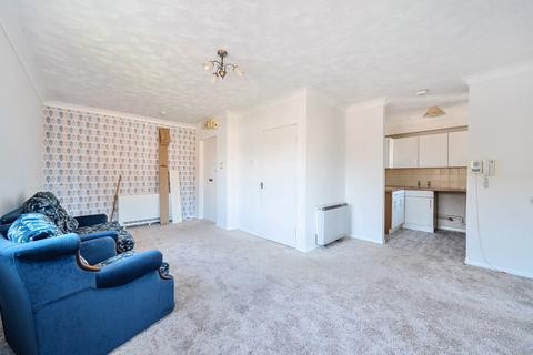 1 bedroom apartment for sale, High Street South, Bedfordshire LU6