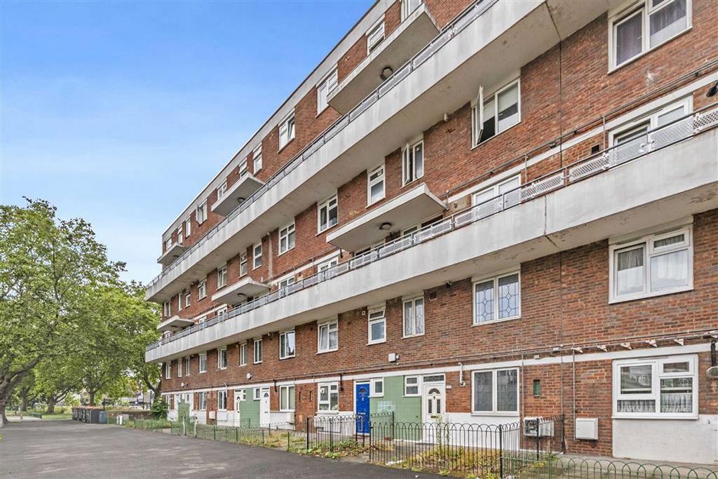 Weymouth Terrace, London E2 4 bed flat - £4,400 pcm (£1,015 pw)