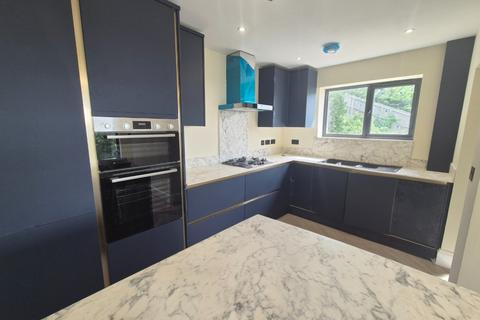 undefined, Woodbury Hill Path, Luton, Bedfordshire, LU2 7JN