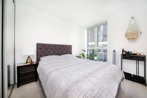 2 bedroom flat for sale, York Road, London