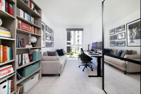 2 bedroom flat for sale, York Road, London
