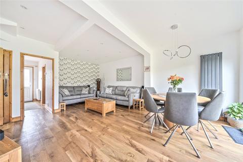 4 bedroom semi-detached house for sale, Fuller Way, Croxley Green, Rickmansworth