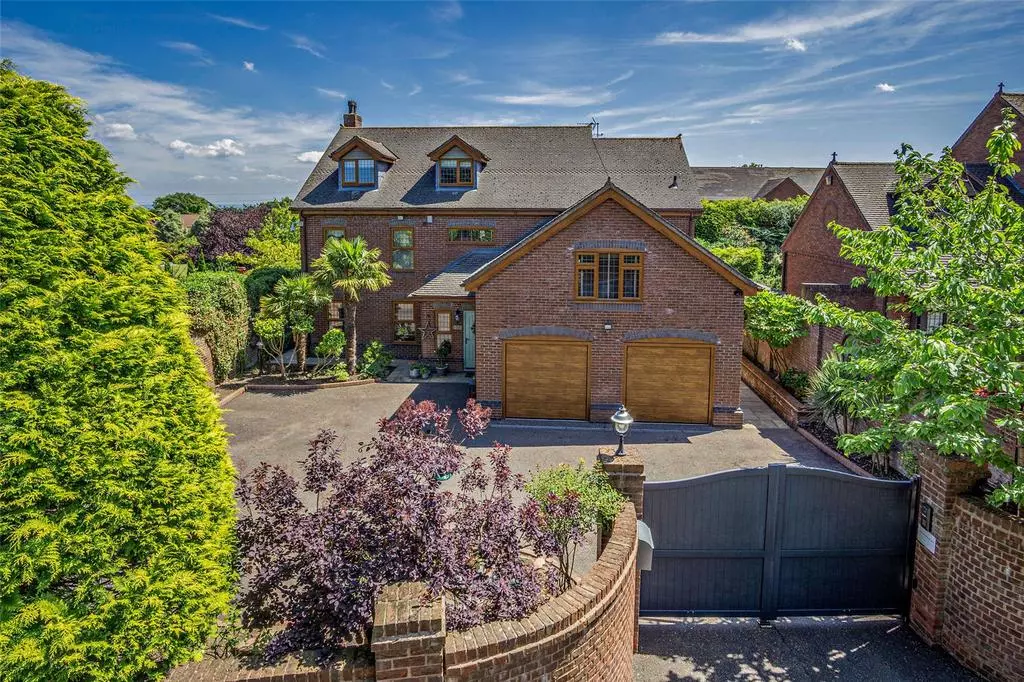 hawarden deeside Hollins Lane, Hawarden, Deeside... 5 bed detached house - £825,000