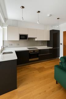 2 bedroom flat to rent, Sheen Road, Richmond