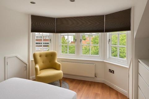 2 bedroom flat to rent, Sheen Road, Richmond