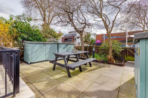 undefined, Sheen Road, Richmond