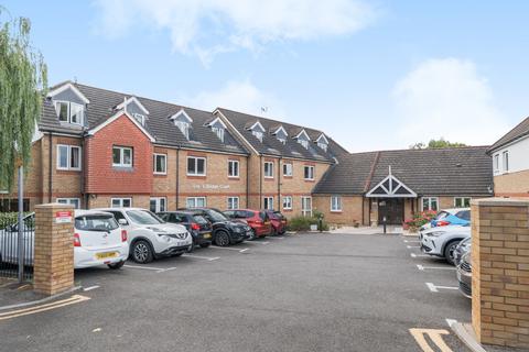 1 bedroom flat for sale, Mervyn Road, Shepperton, TW17