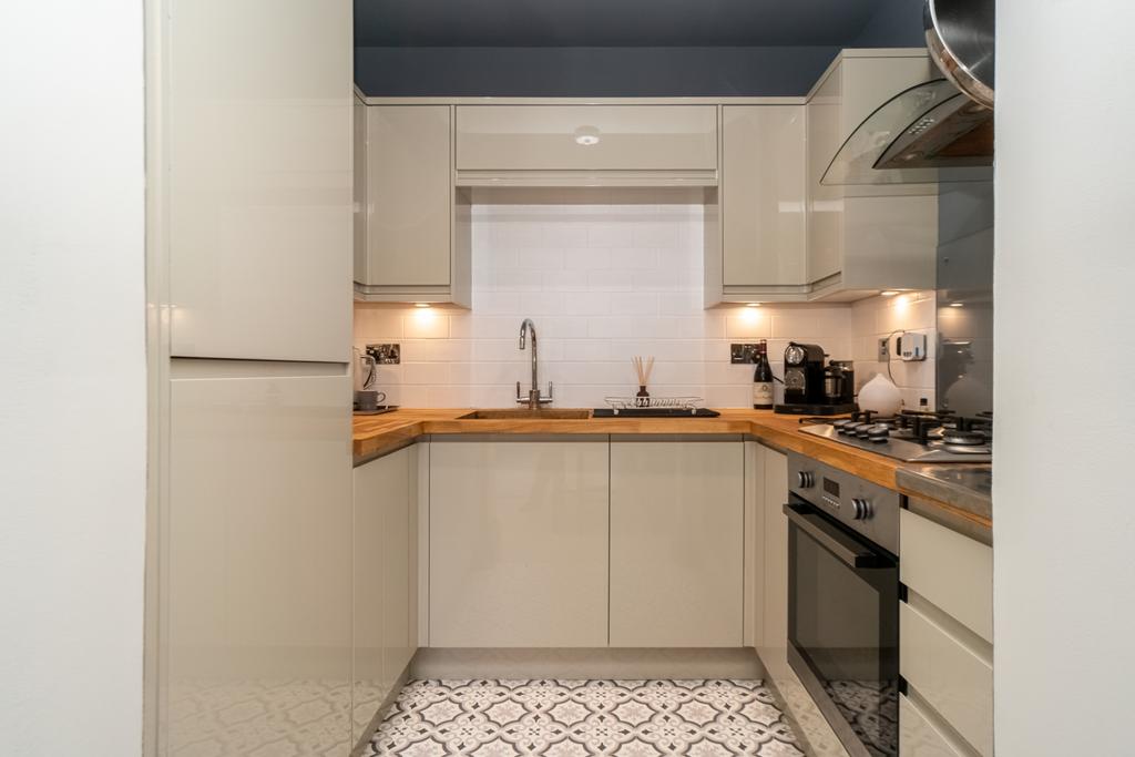 Kitchen 1