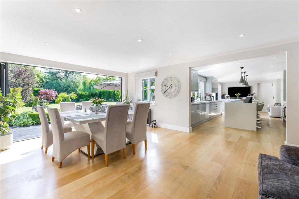 Dining / Kitchen