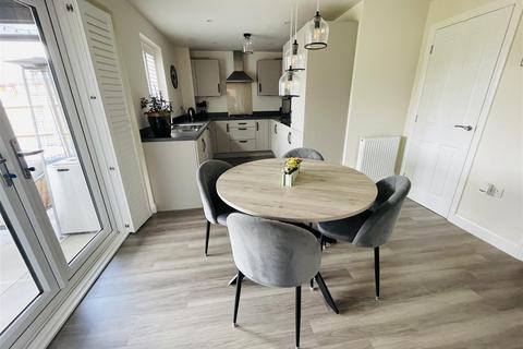 3 bedroom detached house for sale, Baler Drive, Nuneaton