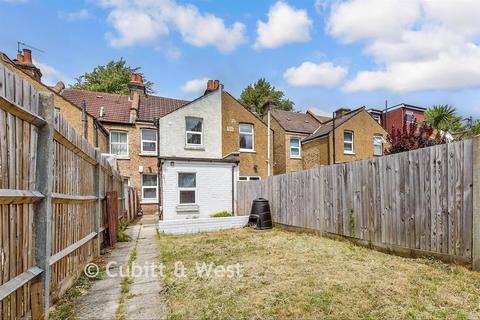Tharp Road, Wallington, Surrey