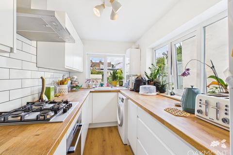 11 Claremont Road, Hornchurch, RM11 1BY