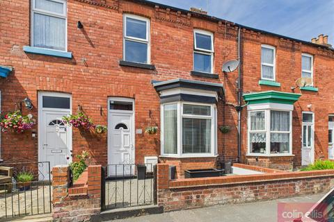 2 bedroom terraced house for sale, Milton Avenue, Scarborough