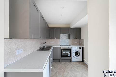 1 bedroom terraced house for sale, Bolingbroke Road, Moredon, Swindon, SN2