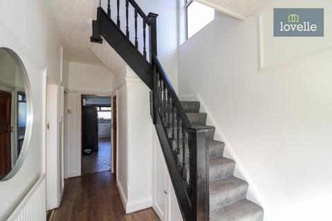 4 bedroom semi-detached house for sale, Hereford Avenue, Grimsby DN34