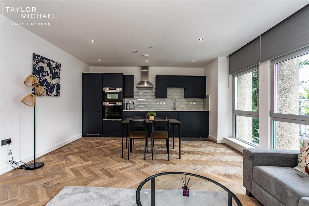 Kitchen / Living Room
