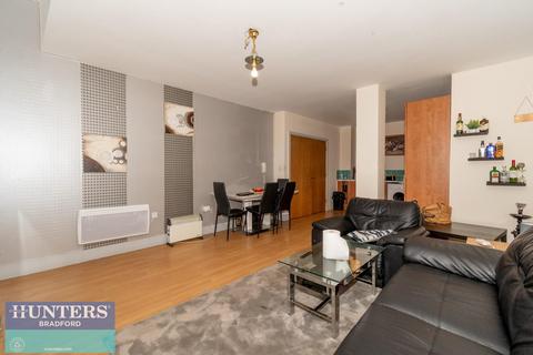 2 bedroom apartment for sale, Behrens Warehouse, East Parade Little Germany, Bradford, West Yorkshire, BD1 5HD