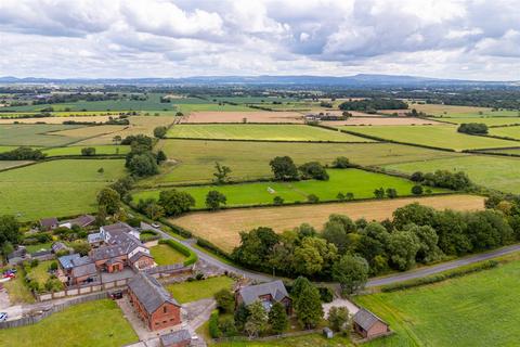 undefined, Doles Lane, Bretherton, Leyland
