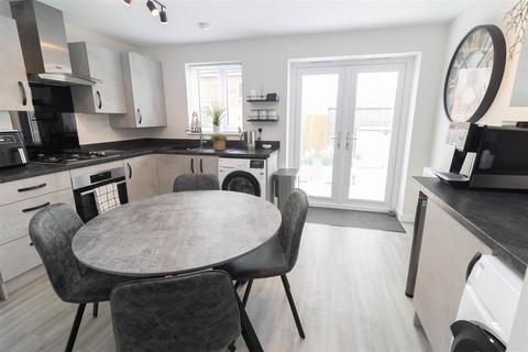 2 bedroom terraced house for sale, Doxford Crescent, North Shields
