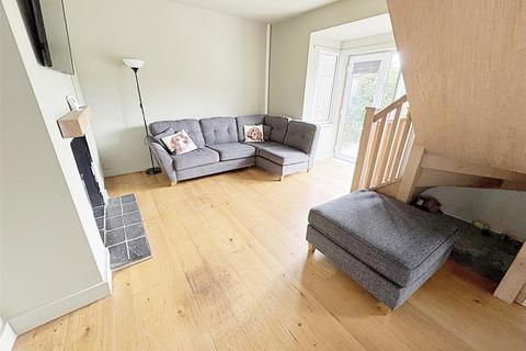 4 bedroom detached bungalow for sale, Tetney Lane, Holton-Le-Clay, Grimsby, N.E. Lincs, DN36 5AR