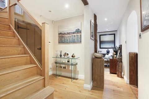 3 bedroom cottage for sale, 1 Takeleys Manor Cottages, Epping Upland, CM16